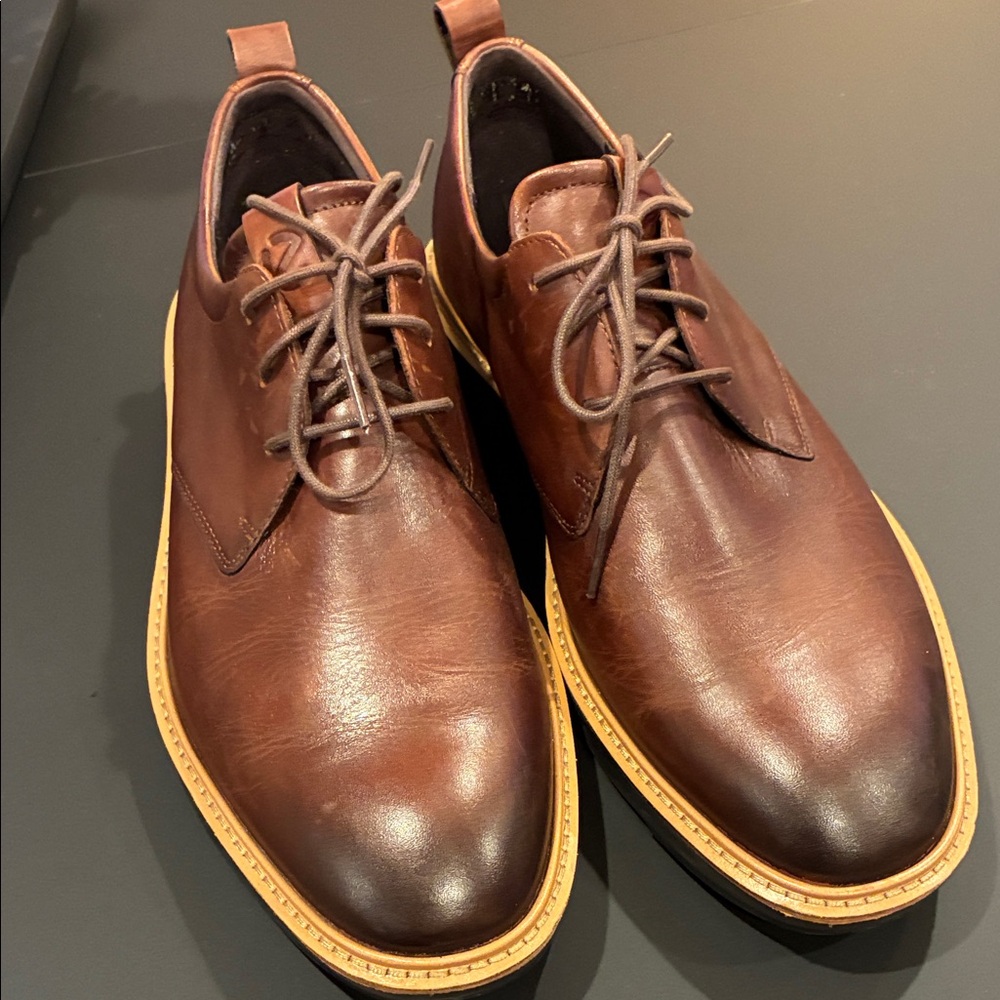 EUC- Men’s Ecco St.1 Derby Shoes.  US 9.5, Only worn 2 times.